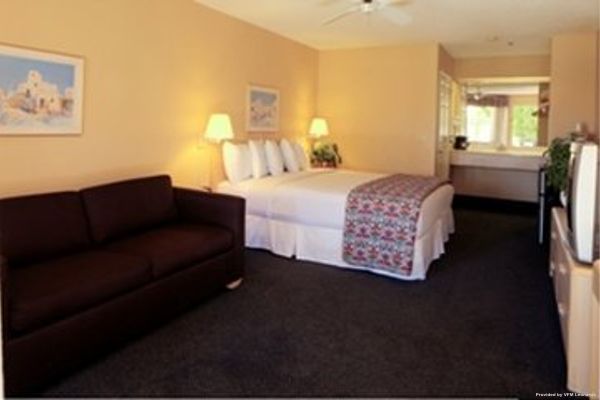 CALIPATRIA INN AND (Iris)